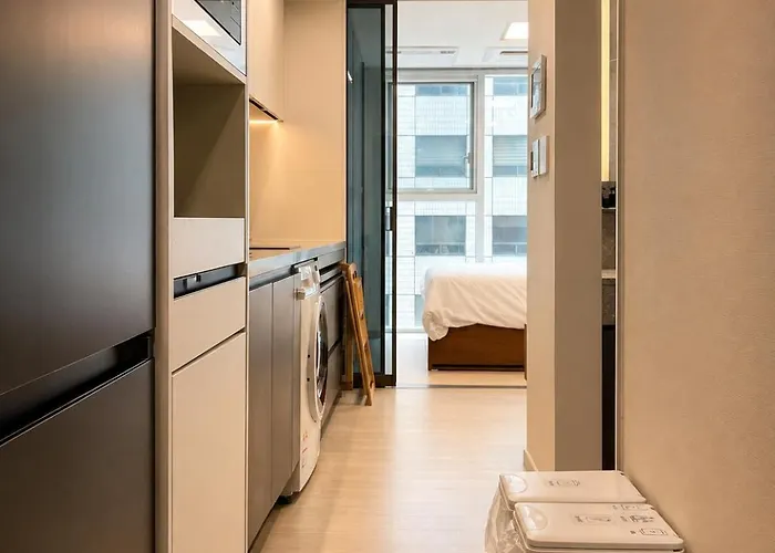 Yeouido Signity Living 311 * 서울특별시