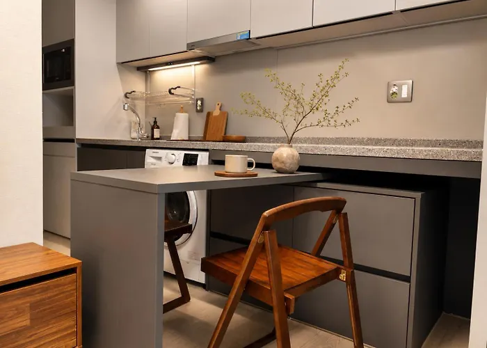 Yeouido Signity Living 311 * 서울특별시